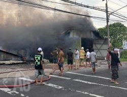 Respon Cepat Polsek Pakal Menindaklanjuti Laporan Masyarakat TKP Kebakaran Gudang