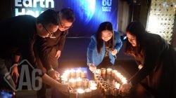 Kolaborasi Eco Fashion Hingga Pembuatan Lilin dari Limbah Minyak Goreng Bekas, Aksi Whiz Luxe Hotel Spazio Surabaya Dalam Merayakan Earth Hour 2026
