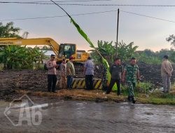 Sekda Gresik Tinjau Langsung Lokasi TMMD ke-128 di Desa Slempit