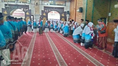 Pemberangkatan Jamaah Haji Kloter 48 KBIH Al – Munawaroh, Menganti Jaga Nama Baik Gresik